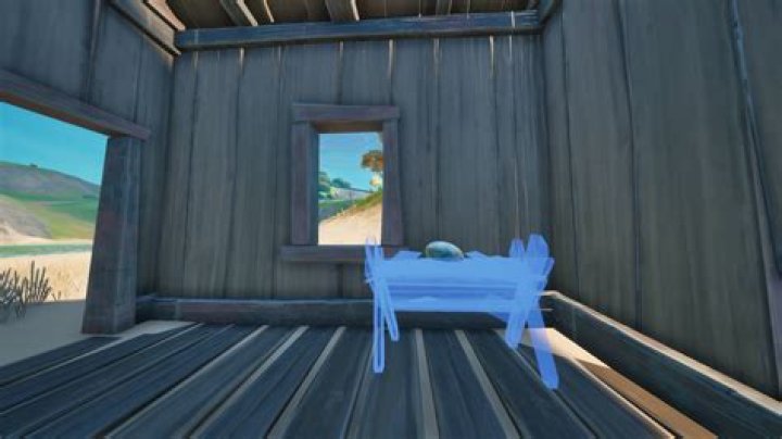 How do i construct a wooden hatchery in fortnite