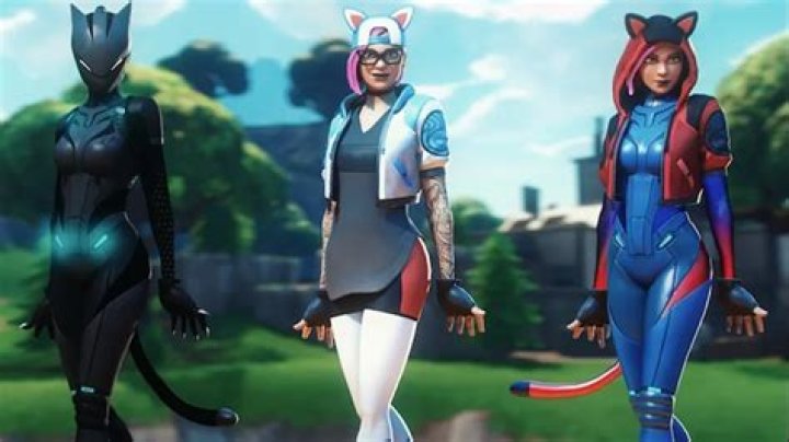 How old is lynx from fortnite
