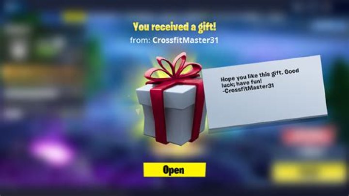 How to accept gift on fortnite