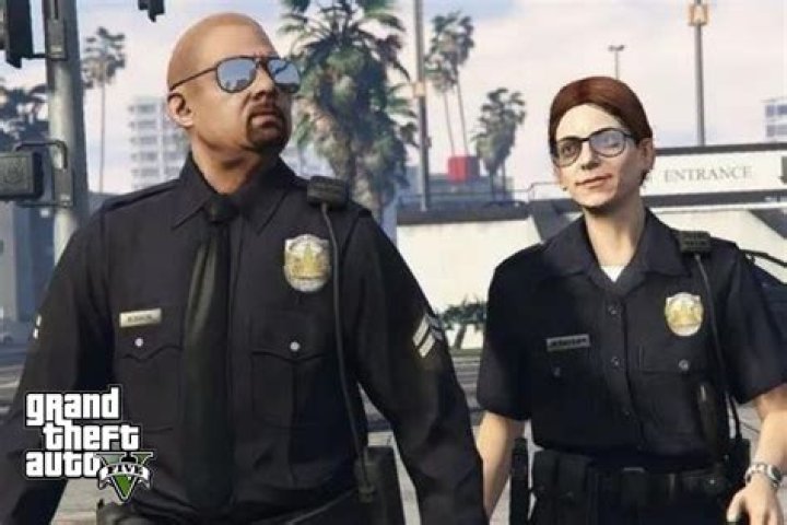 How to be a police officer in gta 5
