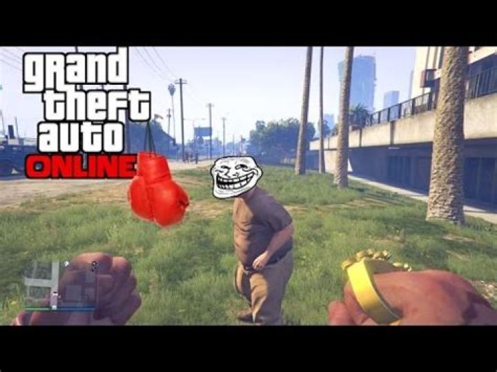 How to dodge a punch in gta
