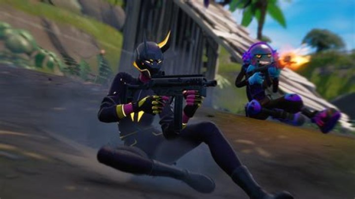 How to slide in fortnite on ps4
