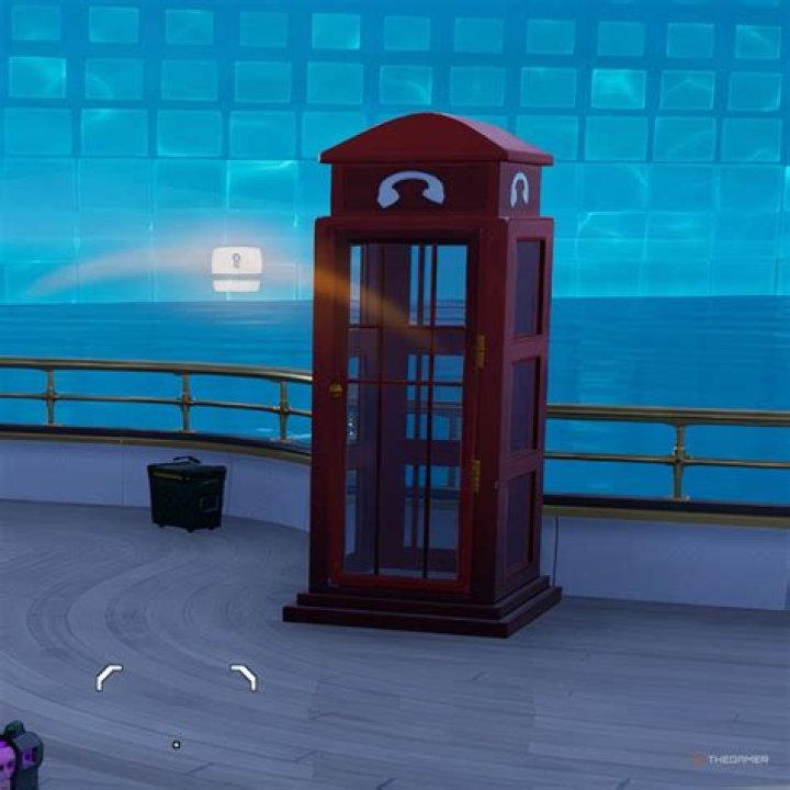 How to use a phone booth in fortnite