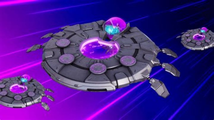 Where are the ufos in fortnite season 7