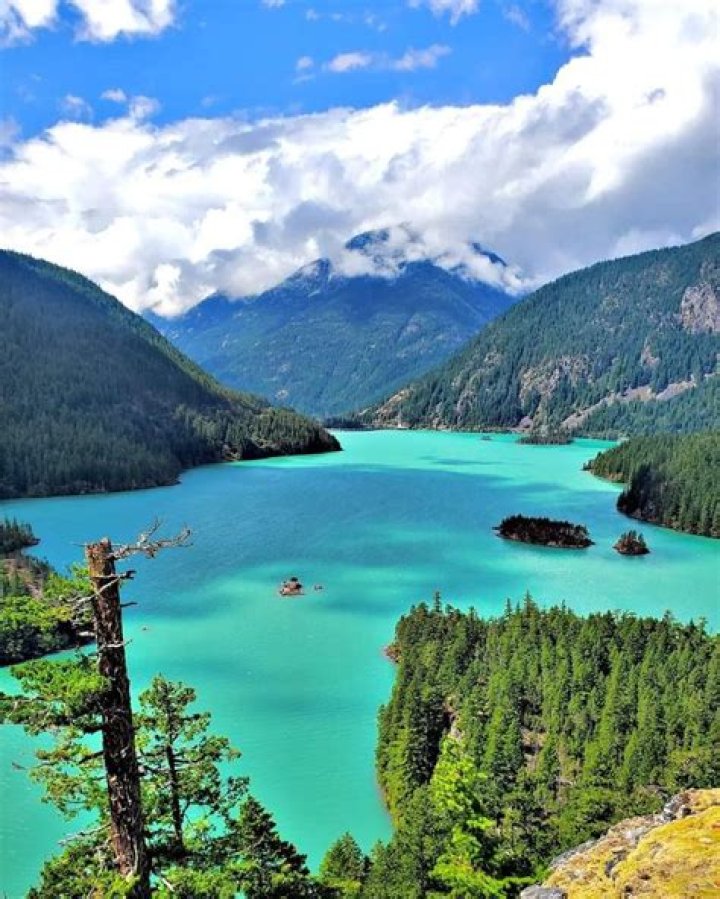 Where is diablo lake located
